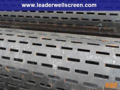 Low carbon steel slotted water filter pipe